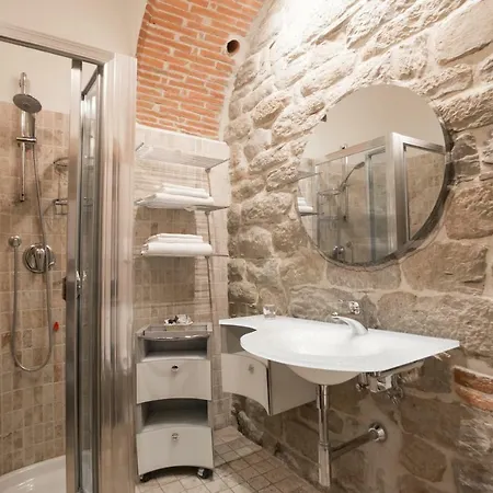 La Corte Del Re Suite & Rooms Arezzo Exterior photo